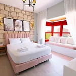Karnelyan Alacati * Cesme
