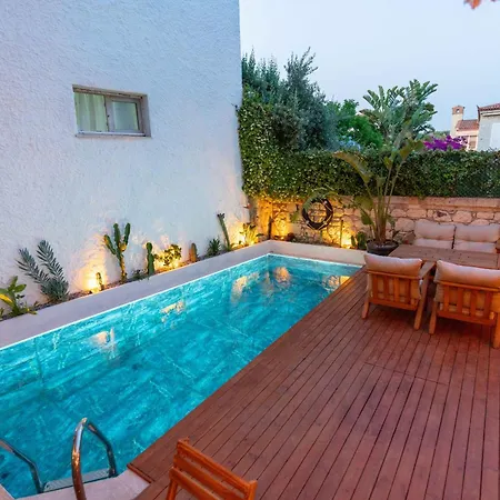 Отель Karnelyan Alacati Кешме