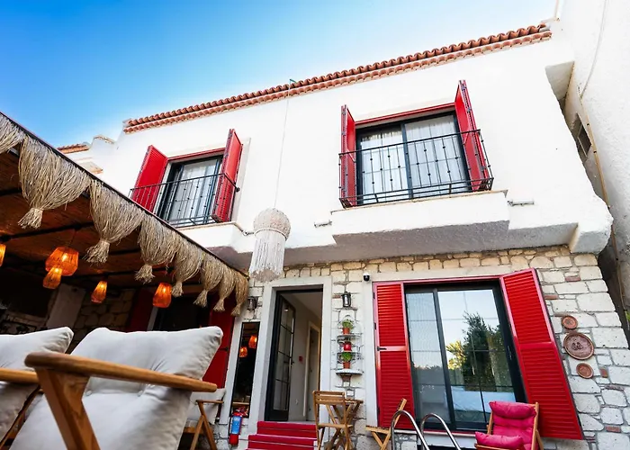 Karnelyan Alacati Кешме