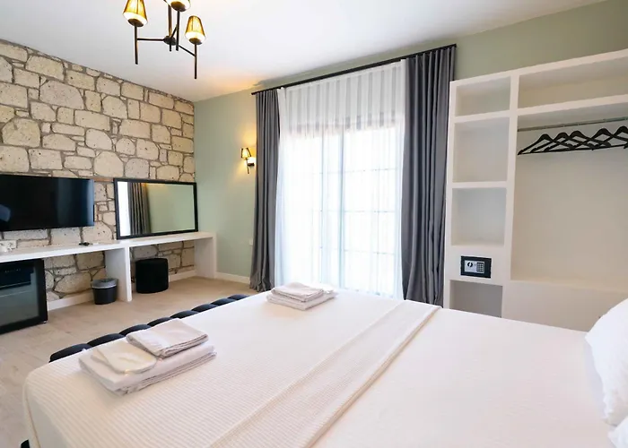 Отель Karnelyan Alacati *