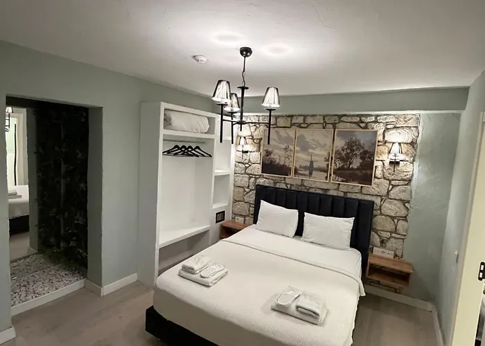 Karnelyan Alacati Отель *