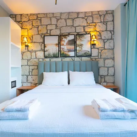 Karnelyan Alacati Hotel *